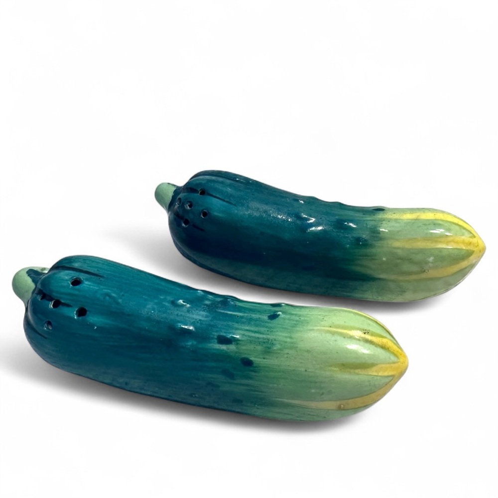 Vintage Cucumber Salt & Pepper Shakers – Hand-Painted Ceramic – Made in Japan